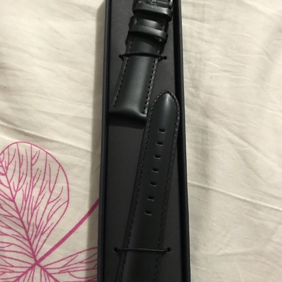 Watch - Picture 2 of 2